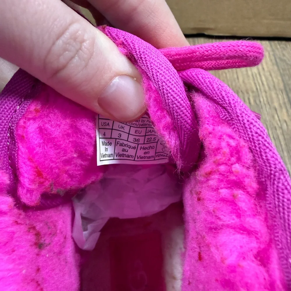 UGG‎ Fuchsia Lace-Up Boots